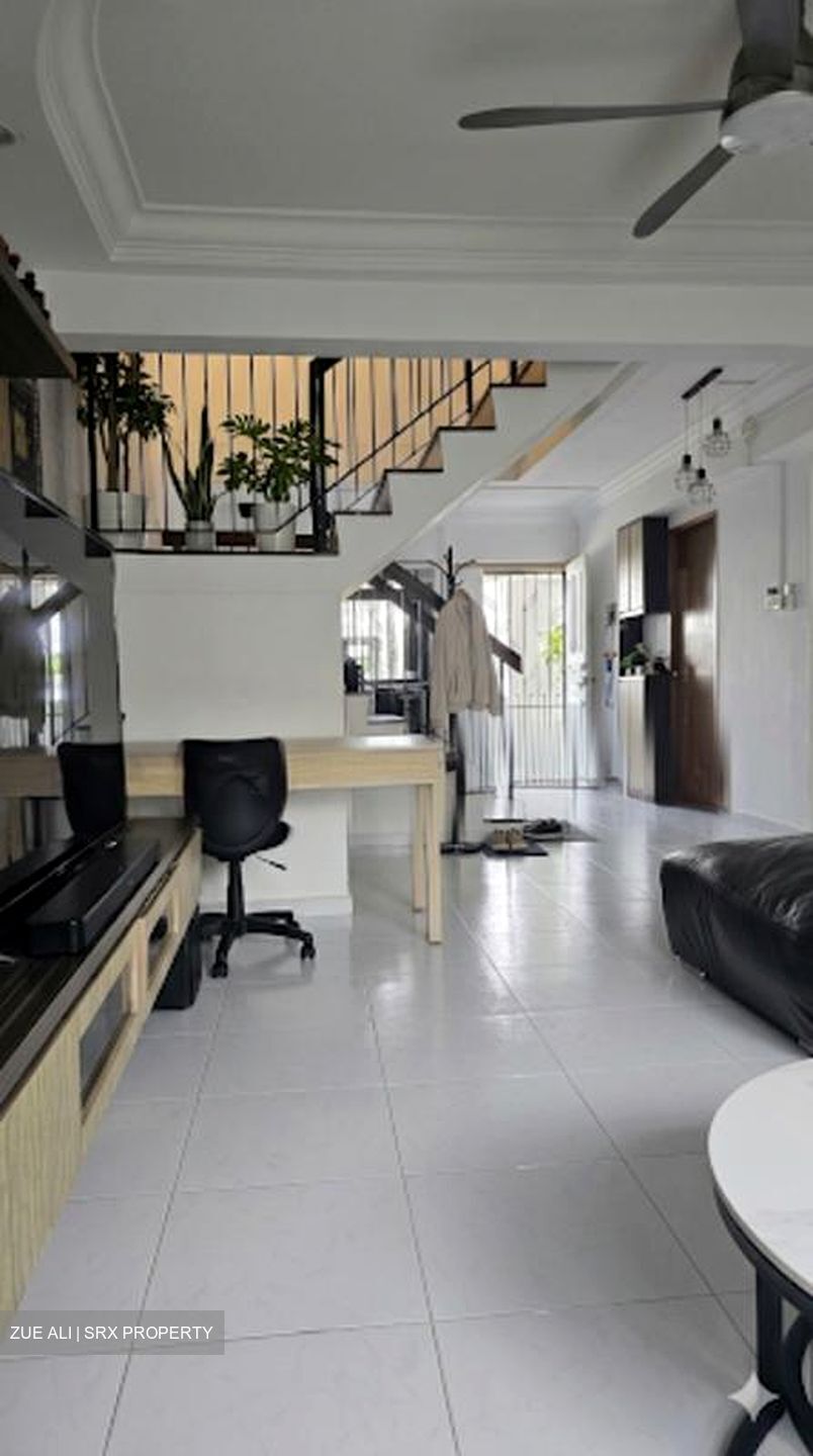 Blk 658 Woodlands Ring Road (Woodlands), HDB Executive #538087331